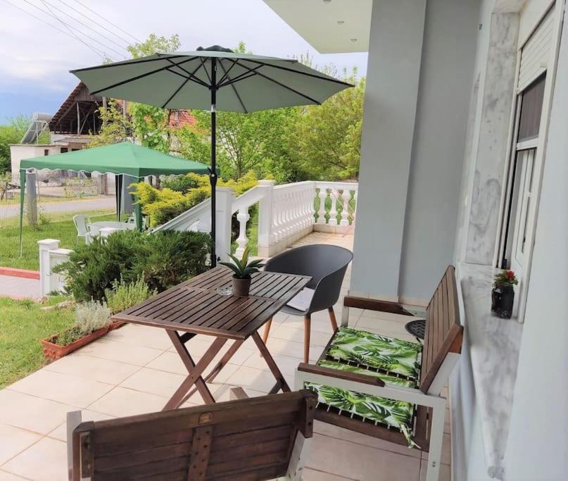 Ferienwohnung Deppy'S House Κοντά Στα Λουτρά Πόζαρ Chrysi Exterior foto